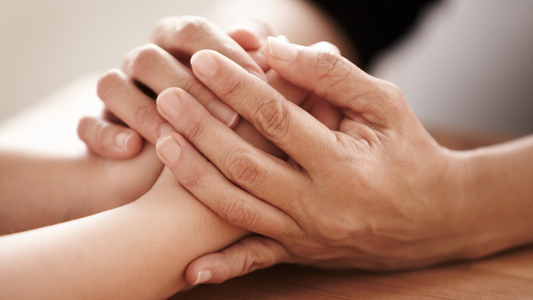 How to Support Someone Who is Grieving During the Holiday Season
