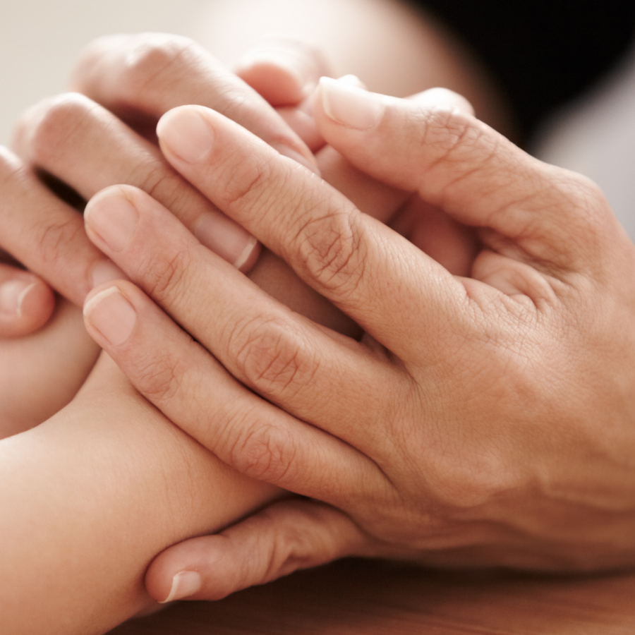 How to Support Someone Who is Grieving During the Holiday Season