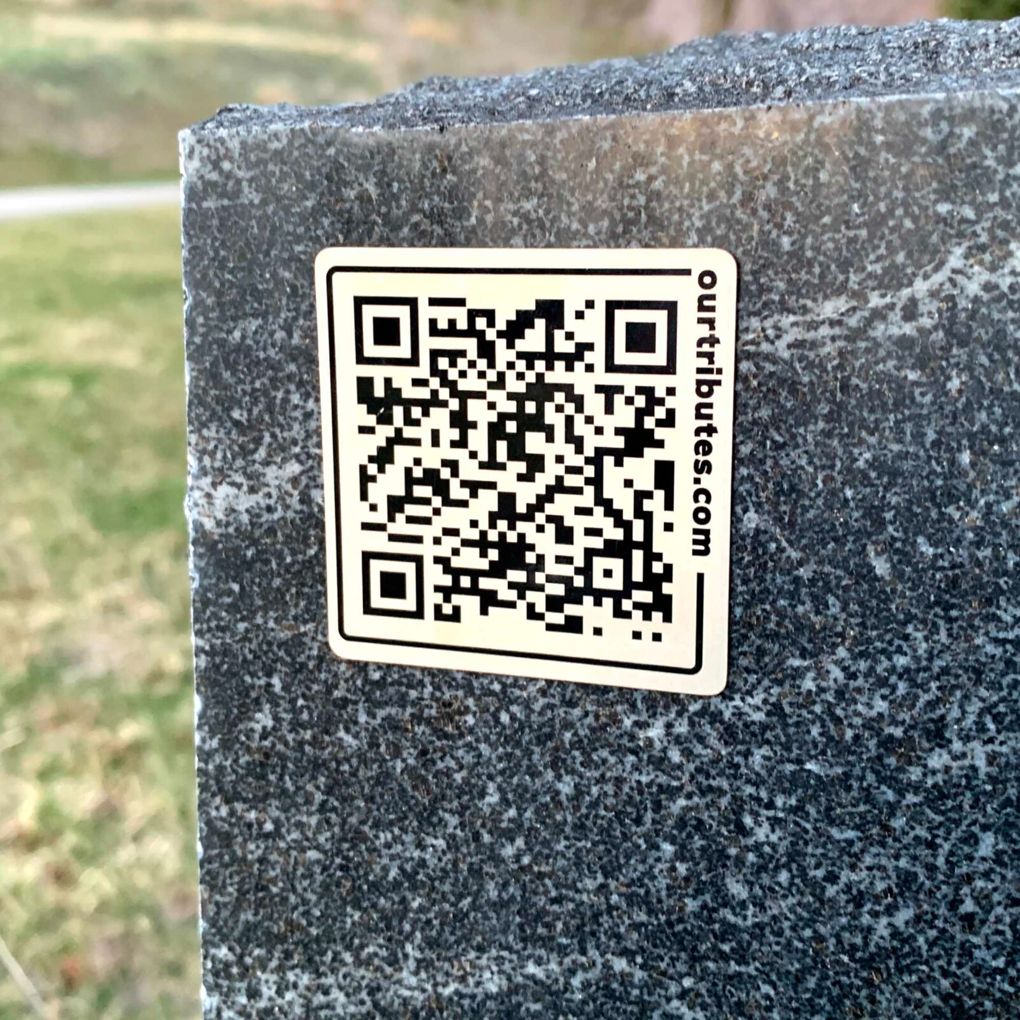 Plaque Style 1